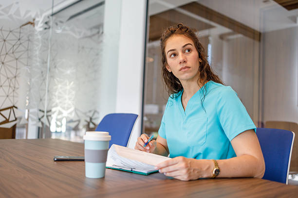 rn fundamentals 2016 70 questions with notebook laptop calm focus clinical learning environment preparation scene