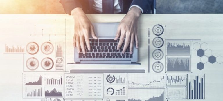 How Investors Track Market Performance in the Digital Age?